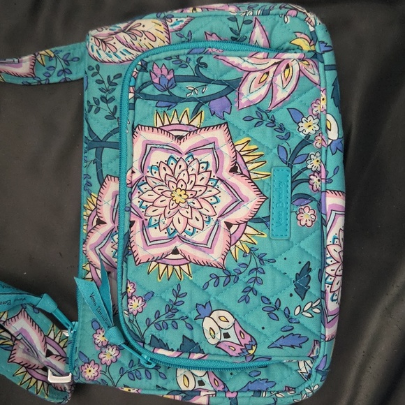 Vera Bradley Peacock Garden Teal and Pink Floral Crossbody Quilted Zipper Bag - Picture 1 of 10